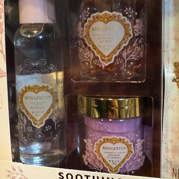 Bridgerton Queen's Edition Bath Set 3 Jars Oil Bath Beads BRAND NEW